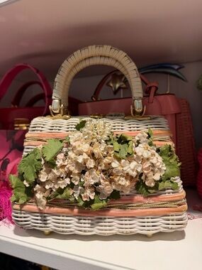 Vintage wicker bag